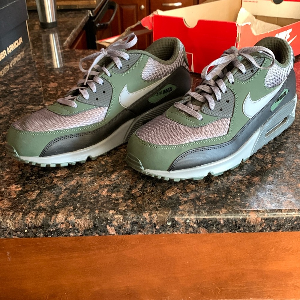 Nike air max